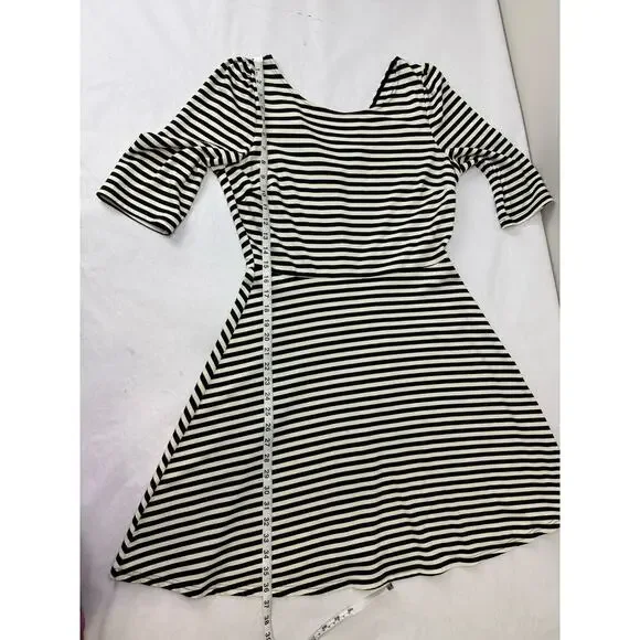 Pixley Kathy Dress Black & Cream Stripes Stretch A-Line Fit & Flare V-Back Large - Picture 2 of 8